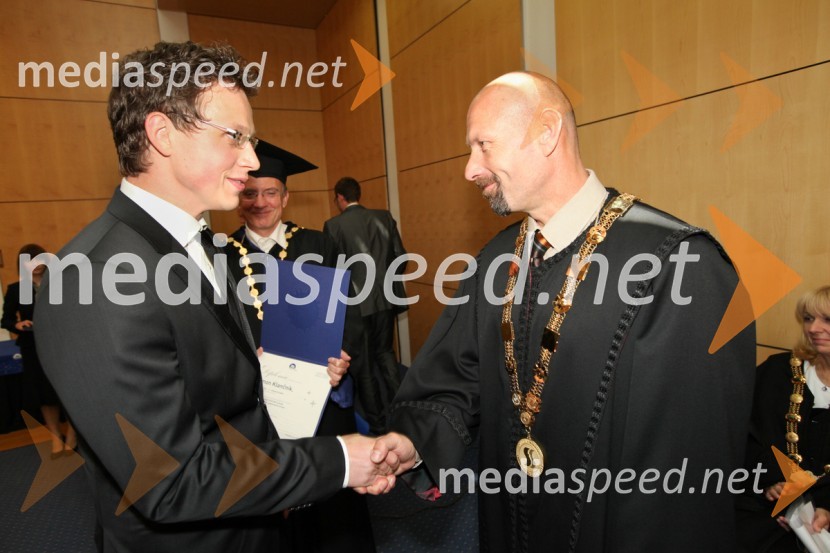 Dr. Simon Klančnik, Fakulteta za strojništvo UM in prof. dr. Niko Samec, dekan Fakultete za strojništvo Univerze v MariboruUniverza v Mariboru, promocija doktorjev znanosti