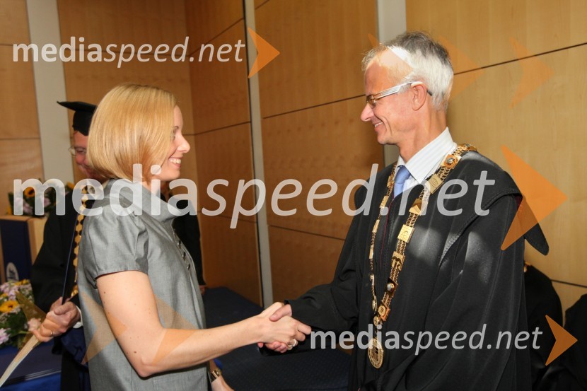 	Dr. Erika Kozem Šilih, Fakulteta za gradbeništvo UM in prof. dr. Miroslav Premrov, Fakulteta za gradbeništvo UMUniverza v Mariboru, promocija doktorjev znanosti