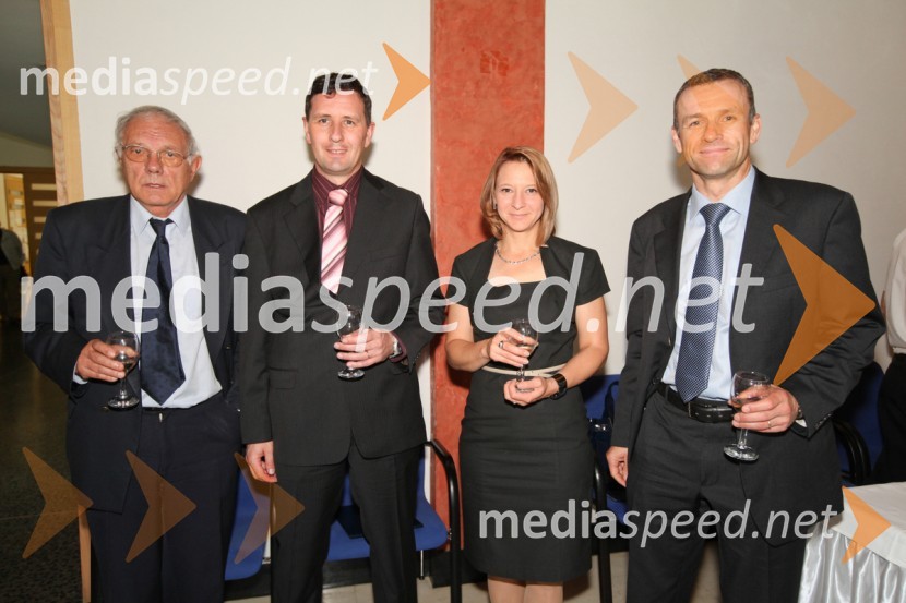 Dr. Andrej Krajnc, Fakulteta za elektrotehniko, računalništvo in informatiko UM in prof. dr. Borut Žalik, dekan Fakultete za elektrotehniko, računalništvo in informatiko Univerze v MariboruUniverza v Mariboru, promocija doktorjev znanosti