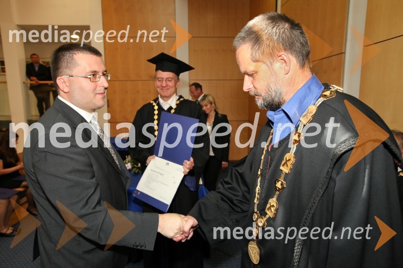 Dr. Andrej Krajnc, Fakulteta za elektrotehniko, računalništvo in informatiko UM in prof. dr. Borut Žalik, dekan Fakultete za elektrotehniko, računalništvo in informatiko Univerze v MariboruUniverza v Mariboru, promocija doktorjev znanosti