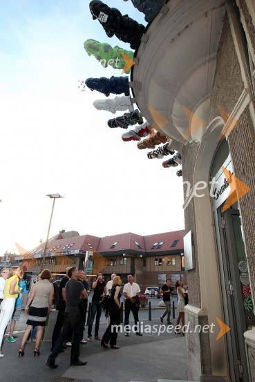 Vrtni palčki okupirali Maribor, galerija Hest