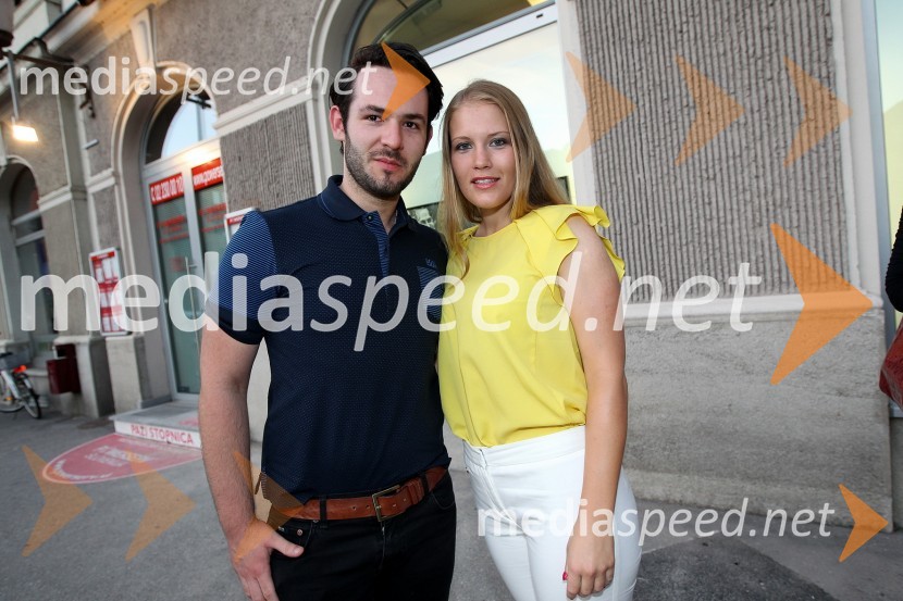 Kenan Jasarević in Tajda ŠarkanjVrtni palčki okupirali Maribor, galerija Hest