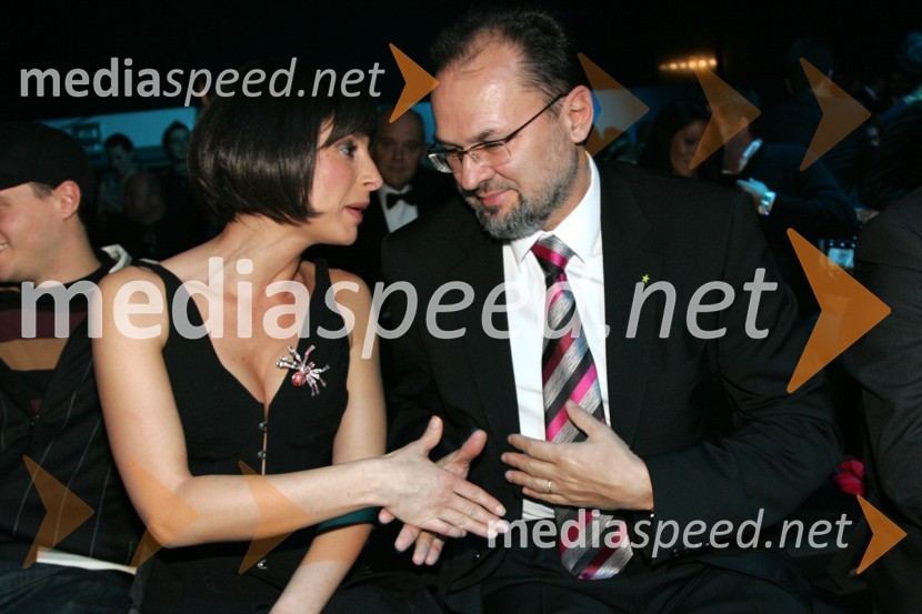 Tina Gorenjak, pevka ter igralka in Jelko Kacin, evroposlanecNaomi Campbell v Sloveniji na zabavi Diners Black Card