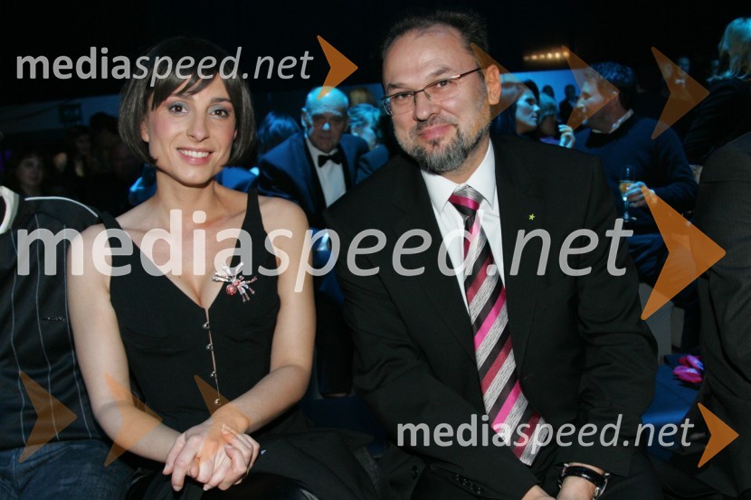 Tina Gorenjak, pevka ter igralka in Jelko Kacin, evroposlanecNaomi Campbell v Sloveniji na zabavi Diners Black Card