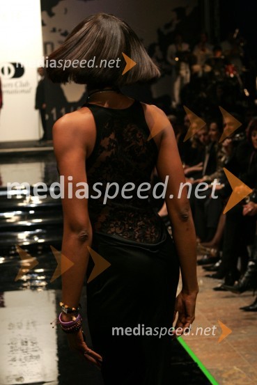 Naomi CampbellNaomi Campbell v Sloveniji na zabavi Diners Black Card