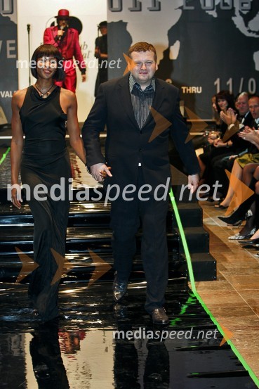 Naomi Campbell in Tomaž F. LovšeNaomi Campbell v Sloveniji na zabavi Diners Black Card