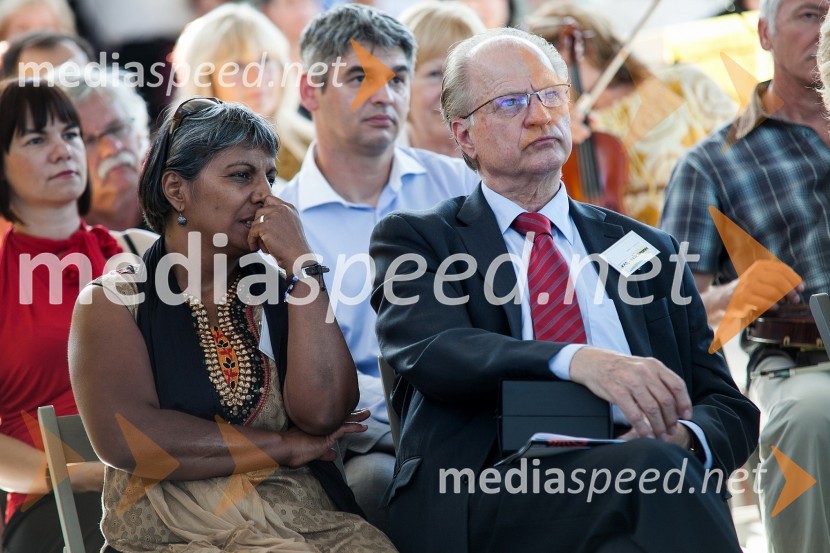 Indra Rampertap Zupančič, Hamara Shanti ter Karl-Erik Norrman, generalni sekretar Evropskega kulturnega parlamentaTerra Parzival se prebuja