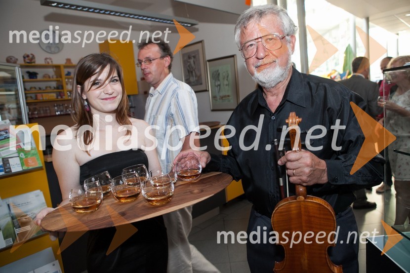 Terra Parzival se prebuja