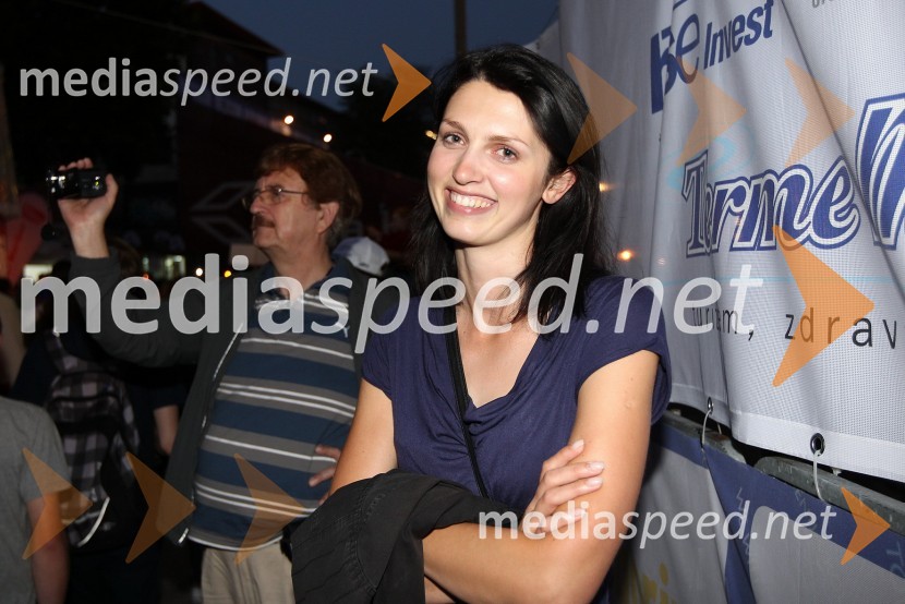 Tatjana Štelcer, tiskovna predstavnica Mestne občine Maribor20. Festival Lent 2012, otvoritev 24. folklornega festivala Folkart