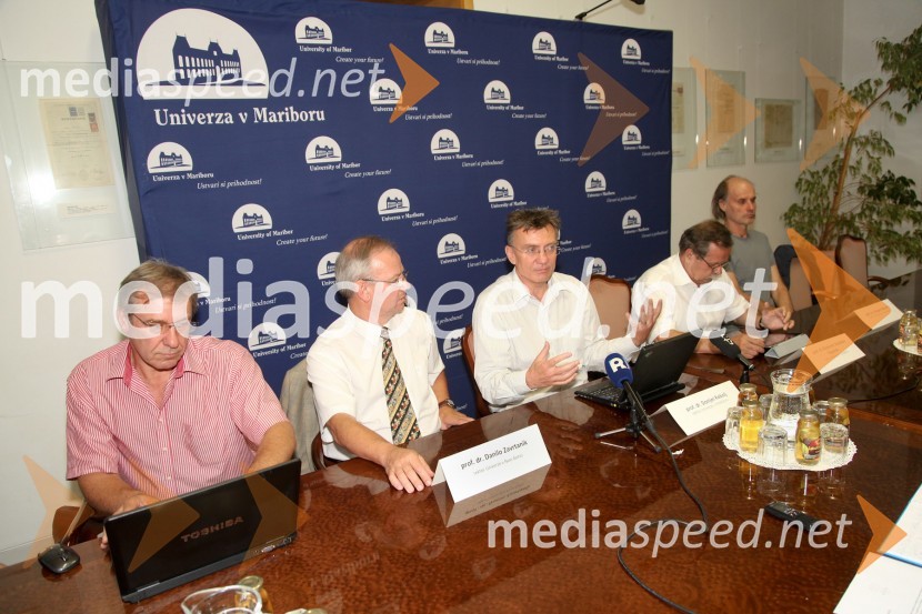 Prof. Aleš Valič, prorektor za umetnost Univerze v Ljubljani, prof. dr. Danilo Zavrtanik, rektor Univerze v Novi Gorici, prof. dr. Danijel Rebolj, rektor Univerze v Mariboru, prof. dr. Radovan Stanislav Pejovnik, rektor Univerze v Ljubljani in prof. dr. Dragan Marušič, rektor Univerze na PrimorskemUniverza v Mariboru, seja Rektorske konference RS