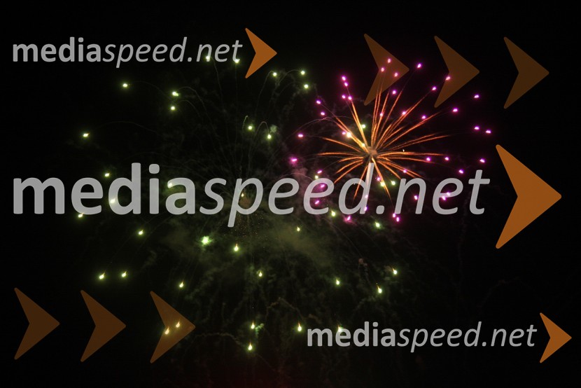 Ognjemet20. Festival Lent, zaključek 24. folklornega festivala Folkart