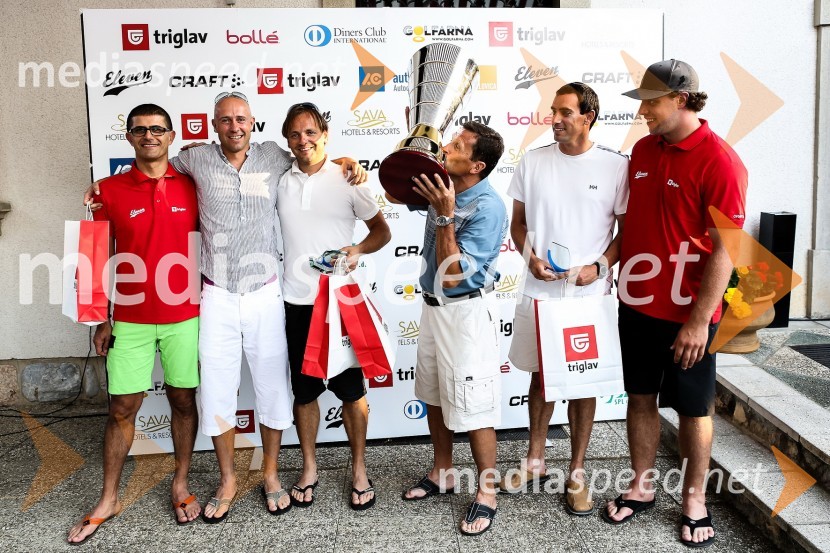 Matjaž Rakovec, predsednik uprave Zavarovalnice Triglav, Gregor Ušeničnik, Mitja Eržen, ..., Miha Studen in Anže Kopitar, hokejist2. dobrodelni golf turnir Anžeta Kopitarja