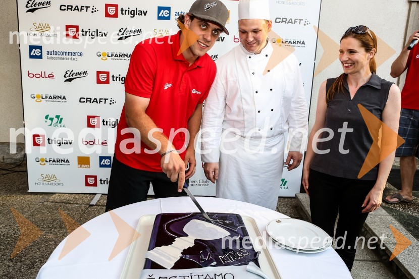 Anže Kopitar, hokejist, Matej Toman, kuhar in Renata Balažic, članica uprave pri družbi Sava Turizem, d.d.2. dobrodelni golf turnir Anžeta Kopitarja