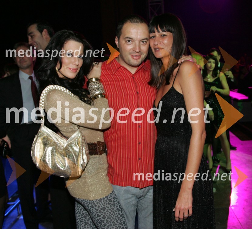 Iris Mulej, Miss Slovenije 2006, njen fant Jure Zorčič, urednik športa pri Direktu in ...Naomi Campbell v Sloveniji na zabavi Diners Black Card
