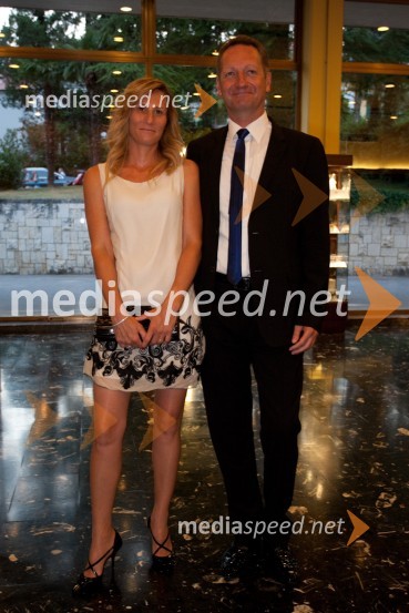 Eva in soprog Boris Popovič, župan Kopra32. Festival Melodije morja in sonca