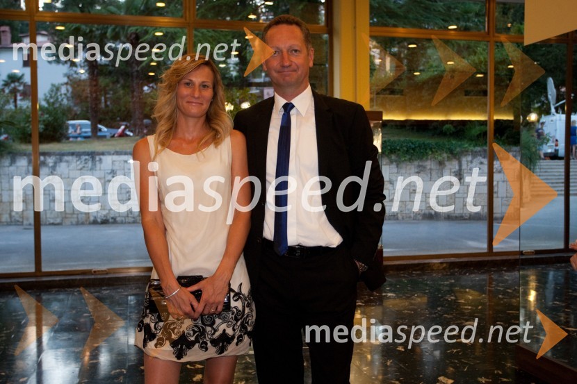 Eva in soprog Boris Popovič, župan Kopra32. Festival Melodije morja in sonca