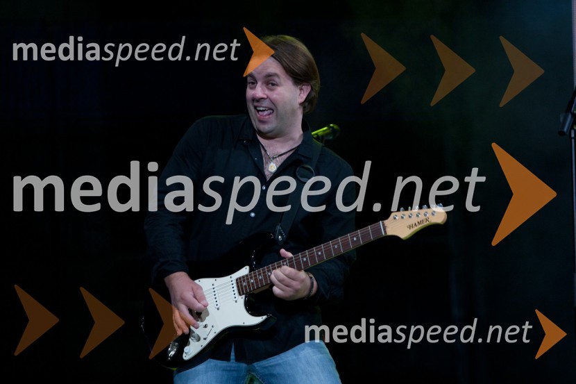 Matjaž Sterže, kitarist32. Festival Melodije morja in sonca