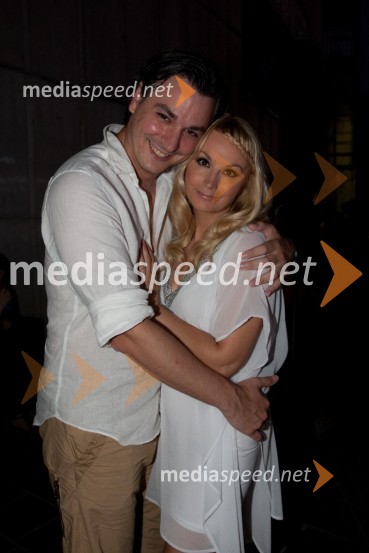 Miha Hercog in Saša Lendero, pevka32. Festival Melodije morja in sonca