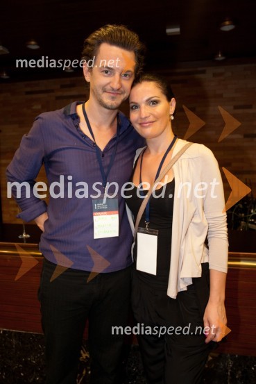 Martin Štibernik, glasbenik in soproga Jasmina32. Festival Melodije morja in sonca