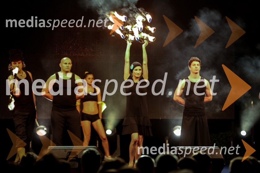 Čupakabra, žonglerska skupinaPredstavitev slovenske olimpijske reprezentance