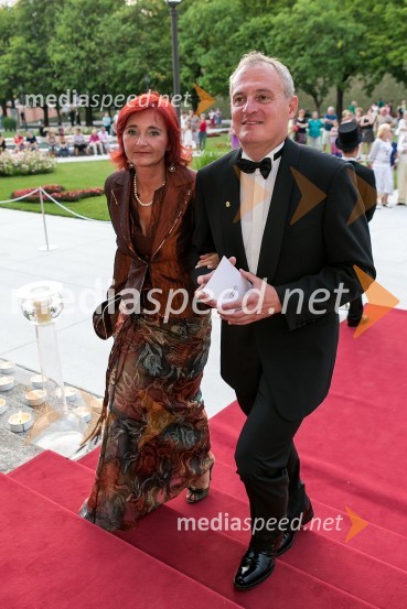 Aleksander Svetelšek in soproga SašaAnin ples 2012