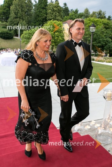 Irena Dobravc Tatalovič, odvetnica in Stane Gaberc, direktor slovenske podružnice Zveze bank
Anin ples 2012