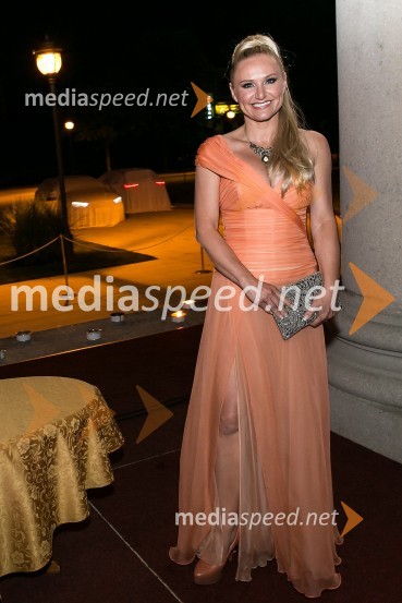 Nuša Derenda, pevkaAnin ples 2012