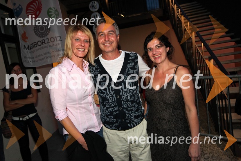 Alenka Lenarčič, Matjaž Horvat in Vesna SkerbinekMaribor 2012 – EPK, Uroš Perić z gosti, koncert