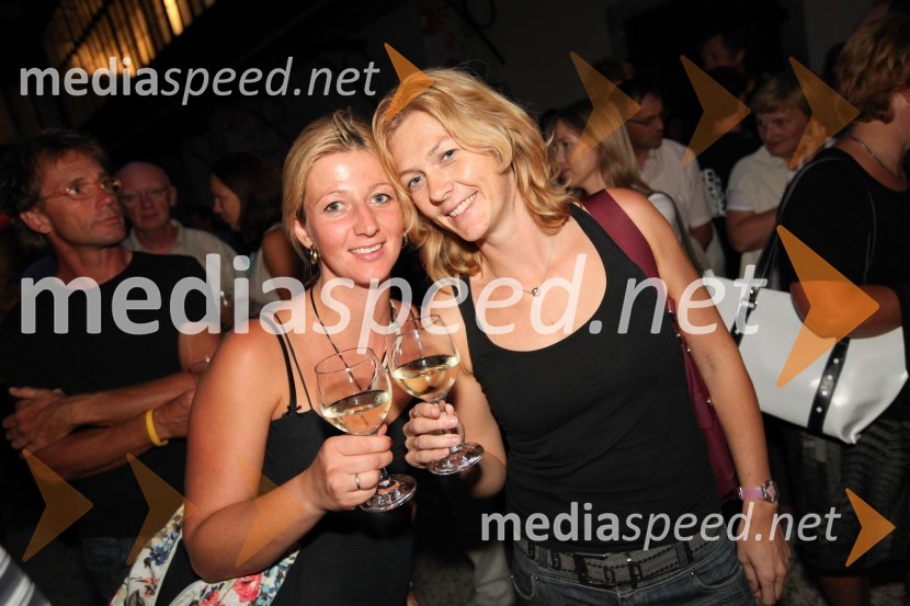 Lea Sitar in Vlasta Čobal SedmakMaribor 2012 – EPK, Uroš Perić z gosti, koncert