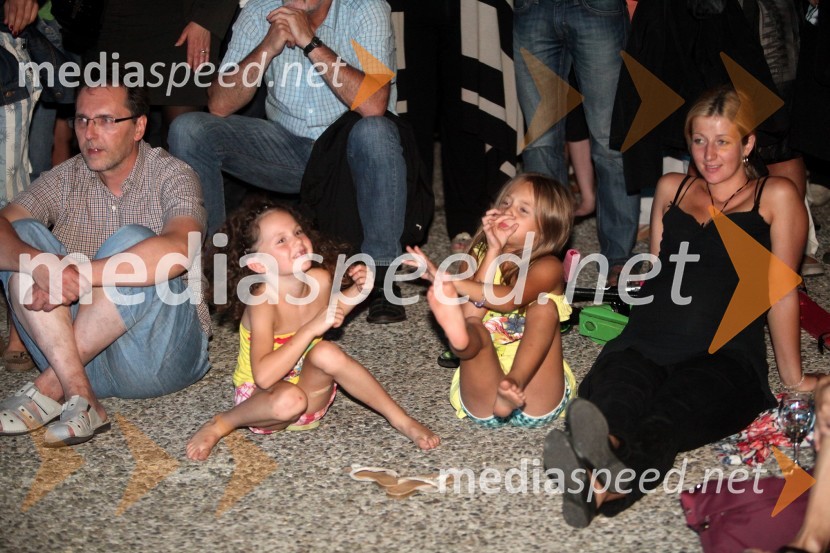 ObiskovalciMaribor 2012 – EPK, Uroš Perić z gosti, koncert