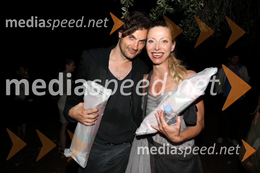 Branko Jordan in Nataša Matjašec Rošker, igralcaOdisej, premiera mednarodne gledališke koprodukcije na Brionih