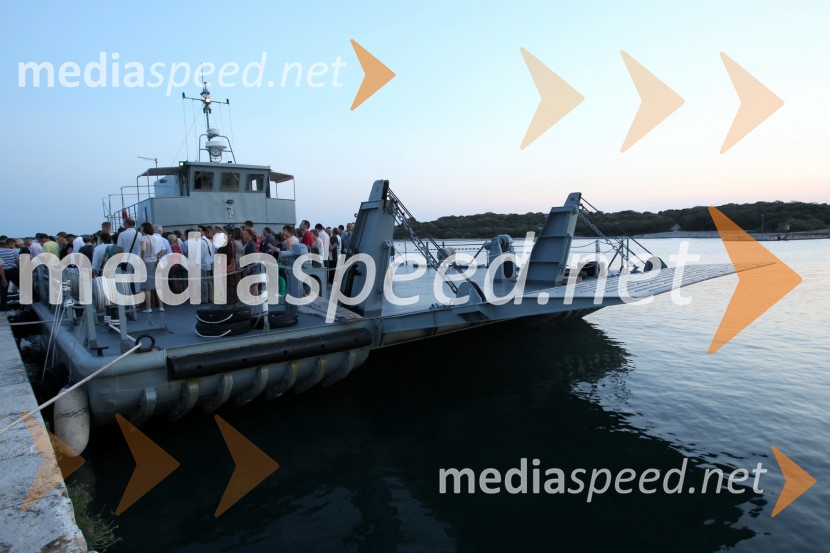 	Odhod na otok Mali BrioniOdisej, premiera mednarodne gledališke koprodukcije na Brionih