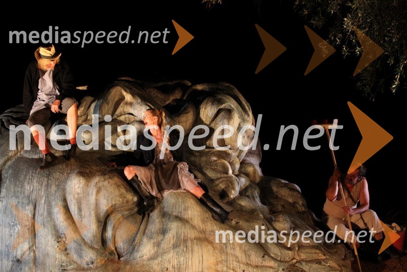 	Prizor iz predstave OdisejOdisej, premiera mednarodne gledališke koprodukcije na Brionih