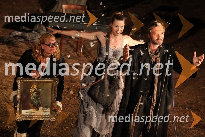 	Prizor iz predstave OdisejOdisej, premiera mednarodne gledališke koprodukcije na Brionih