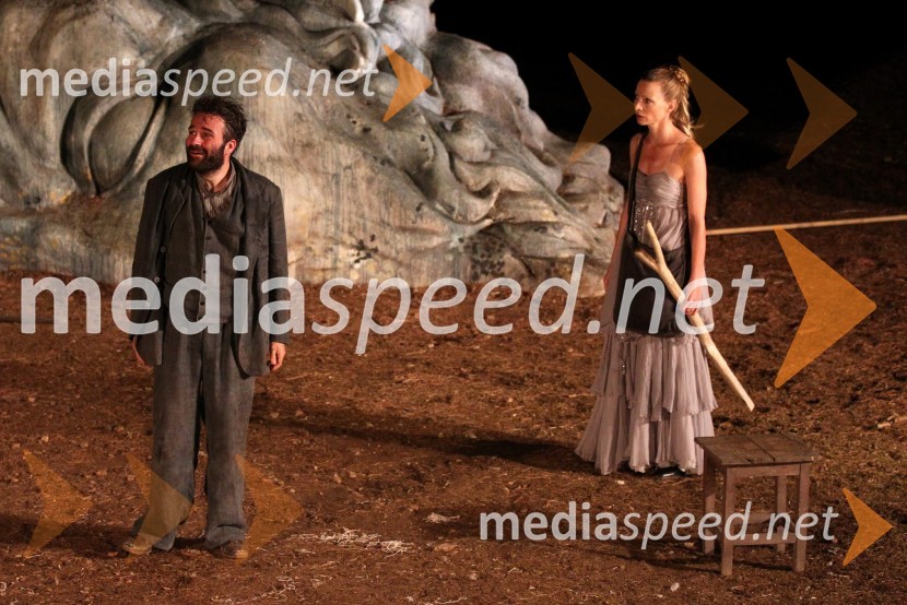 	Prizor iz predstave OdisejOdisej, premiera mednarodne gledališke koprodukcije na Brionih