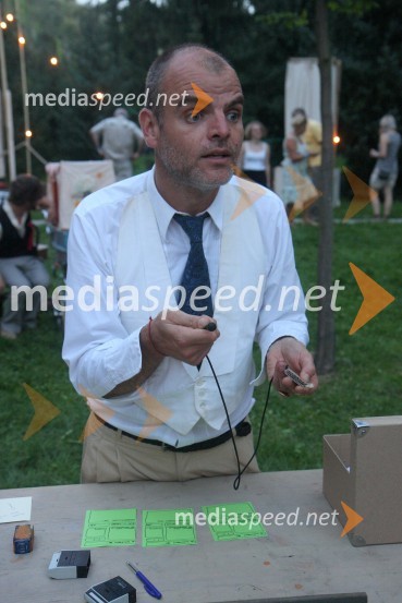 Benoit Gasnier, režiser predstaveBetween us, premiera predstave