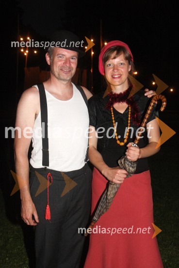 Jean-Marie Oriot, Inge van GestelBetween us, premiera predstave