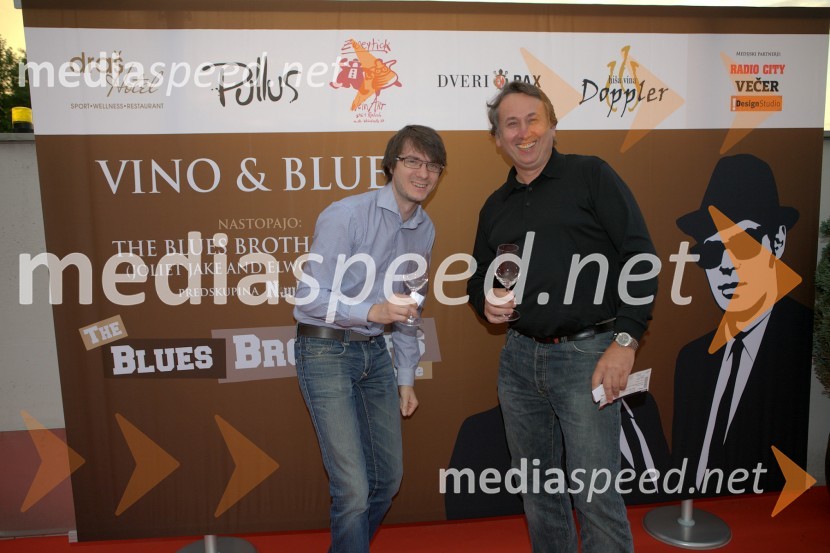 ... in Danilo Flakus, direktor podjetja Dveri-Pax d.o.o.Vino & blues, nastop The Blues Brothers revue