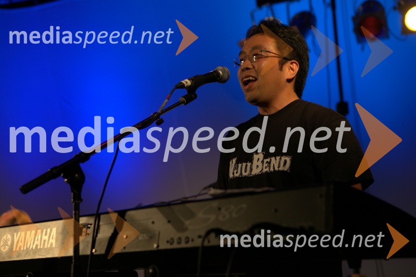 Hideyuki Suzuki, član NjubendVino & blues, nastop The Blues Brothers revue