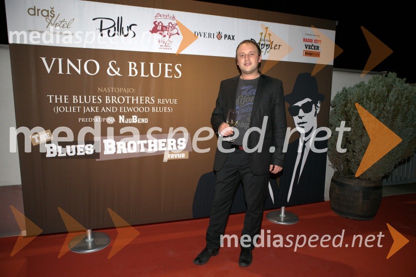 Vino & blues, nastop The Blues Brothers revue