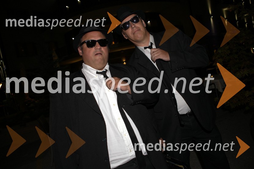 Člana skupine The Blues Brothers revueVino & blues, nastop The Blues Brothers revue