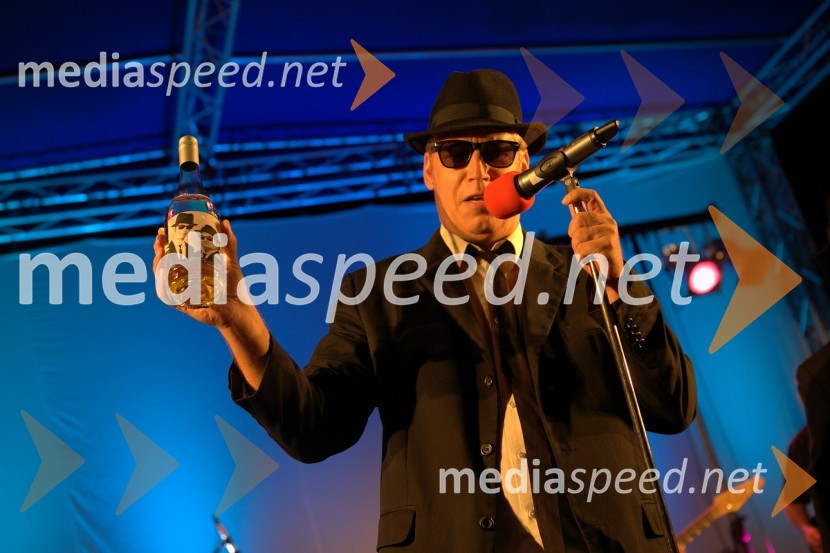The Blues Brothers revueVino & blues, nastop The Blues Brothers revue