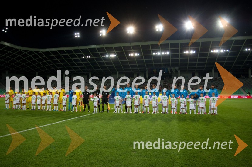 Romunski in Slovenski nogometašiSlovenija – Romunija, nogometna tekma pred začetkom kvalifikacij za SP 2014