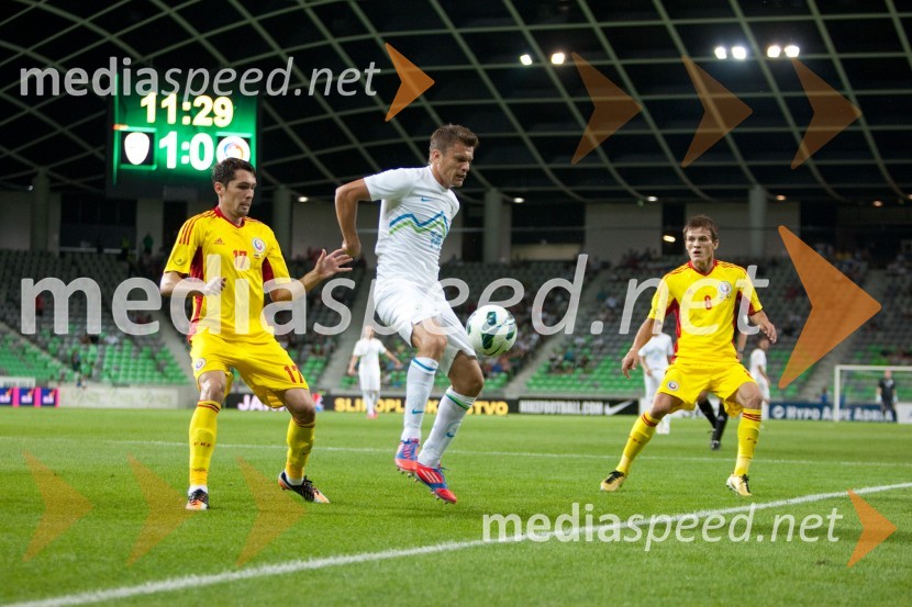 Valerica Gaman, nogometaš, Zlatko Dedič, nogometaš in Costin Lazar, nogometašSlovenija – Romunija, nogometna tekma pred začetkom kvalifikacij za SP 2014