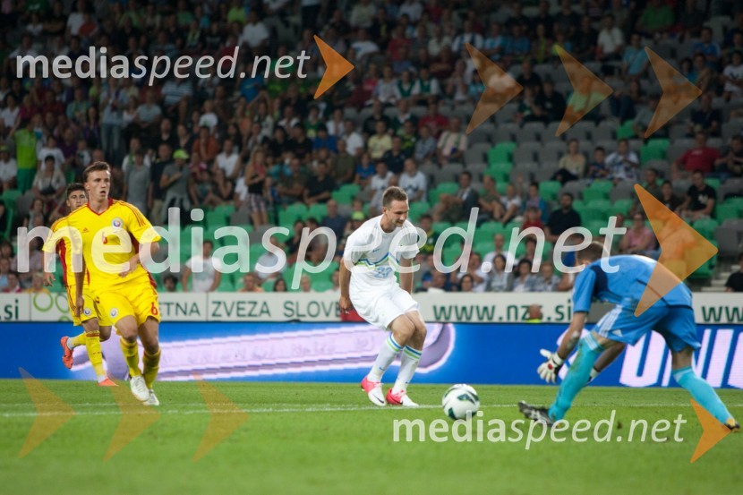 Vlad Chiriches, nogometaš, TIm Matavž, nogometaš in  	Bogdan Lobont, nogometašSlovenija – Romunija, nogometna tekma pred začetkom kvalifikacij za SP 2014