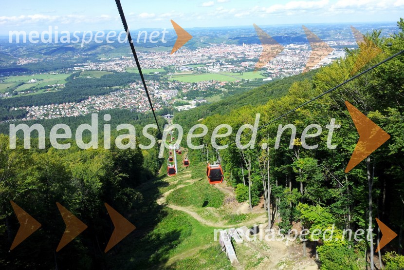 Pohorska vzpenjača in pogled na mestoPohorska vzpenjača