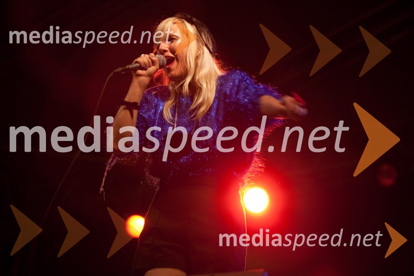 Ida Prester, pevkaLollobrigida, koncert skupine na 9. Kamfestu