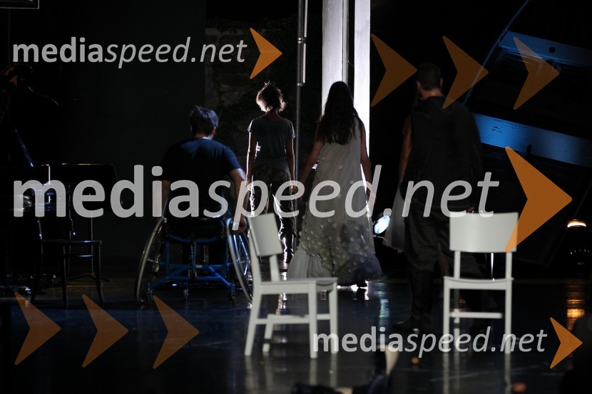 Maribor 2012 – EPK, Guernica Continuum, premiera