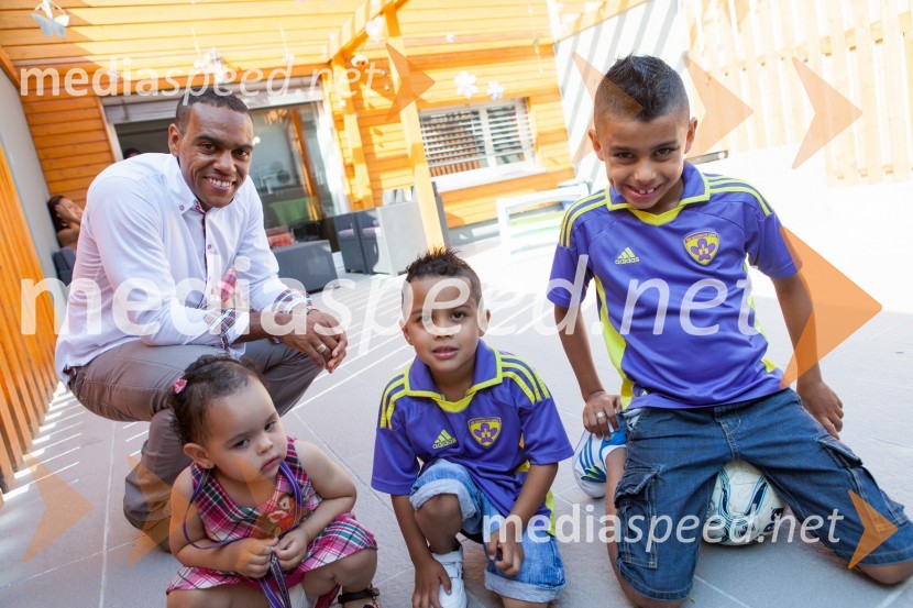 Marcos Tavares, nogometaš NK Maribor in družinaMarcos Tavares, nogometaš