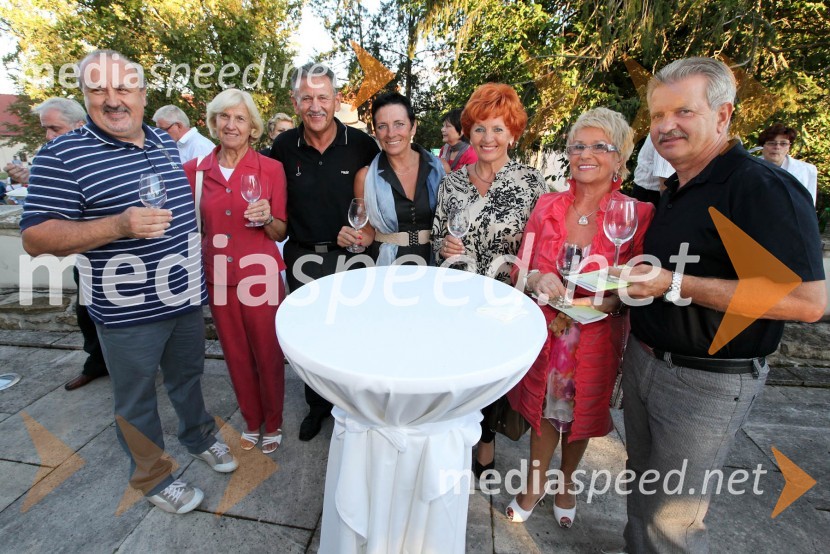 ..., Marija Kampuš, Anton Kampuš, župan občine Gornja Radgona, ..., ..., Majda Šmid, gostinka in ...3. Salon Traminec 2012